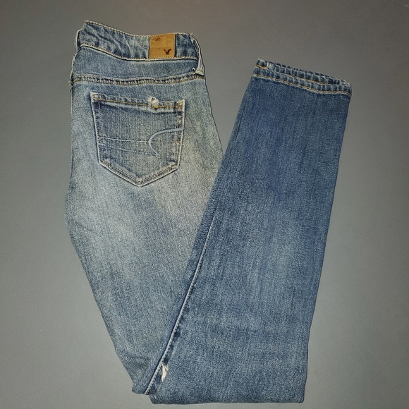 American Eagle Jeans - Picture 2 of 6